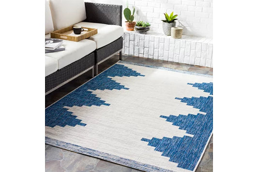 Surya Eagean 5'3" x 7'7" Area Rug